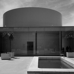 14-Kanazawa_contemporary_art_museum