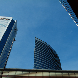 05-Shinjuku_Opera_City_-_NTT