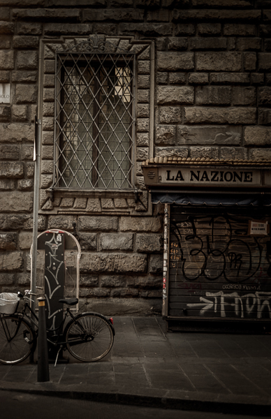 Photo: La Nazione kiosk, Firenze, Italie